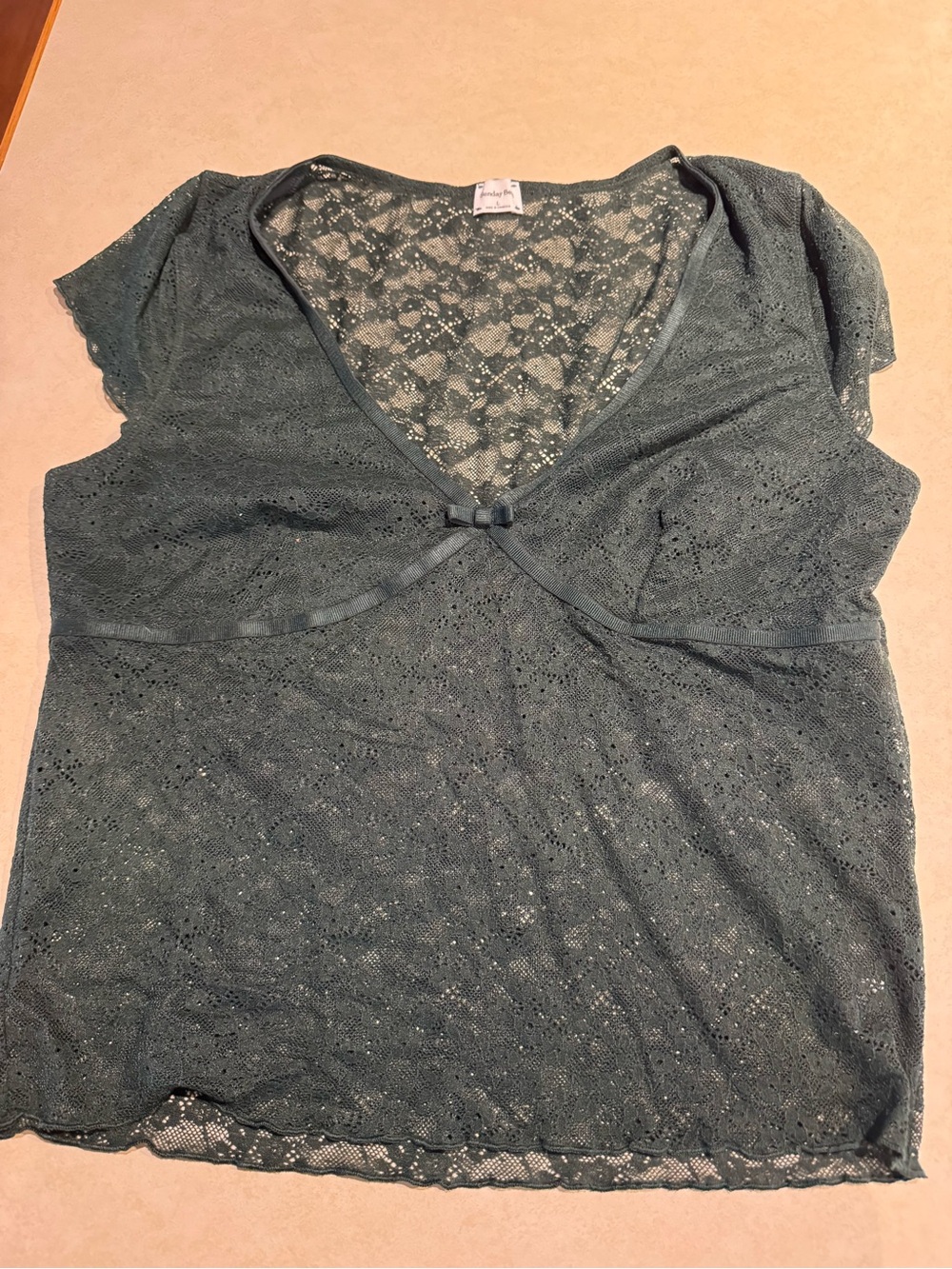 Sunday Best Lace V-Neck Short Sleeve Top - dark green